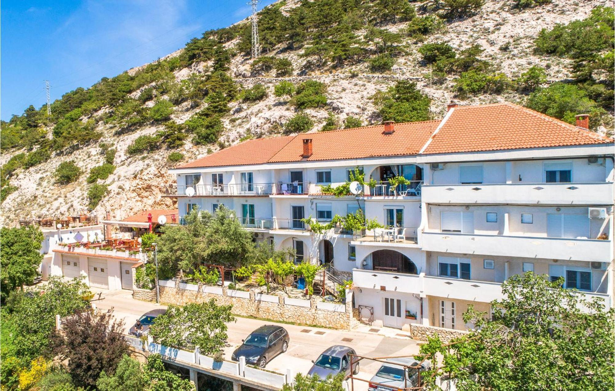 Awesome Apartment In Stara Baska 1 With Kitchen Екстер'єр фото